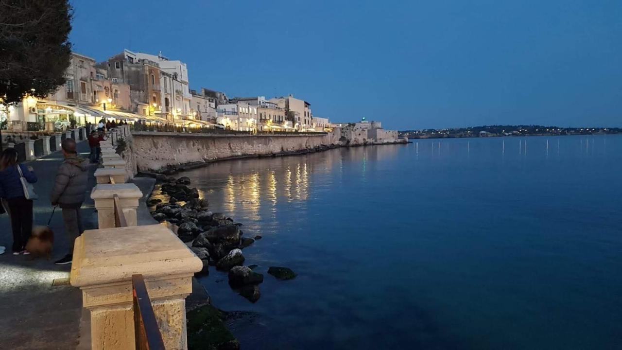 Ortigia Porta Del Mare Apartman Szirakúza Kültér fotó